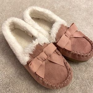 Kohls Pink slippers